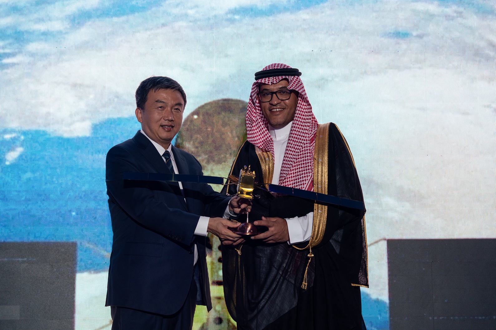 Arabsat signs CGWIC deal to build Arabsat-50 DTH satellite