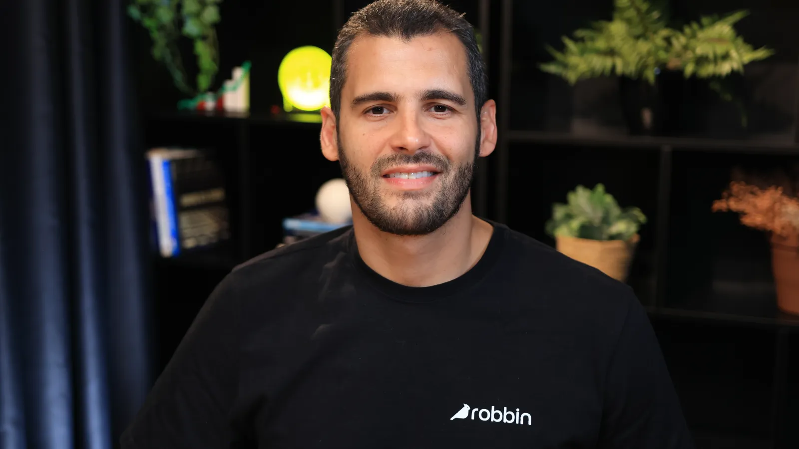 Robbin integrates credit intelligence with Claude and ChatGPT via MCP